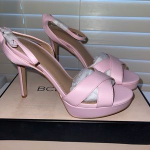 BCBGeneration Nadia heel in color Ballerina. Classic design, never worn 💗